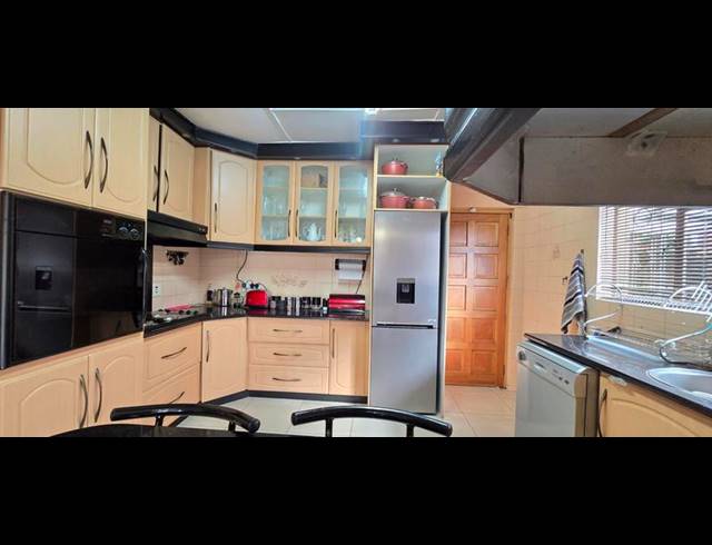 3 BEDROOM HOUSE FOR SALE IN NEWHOLME